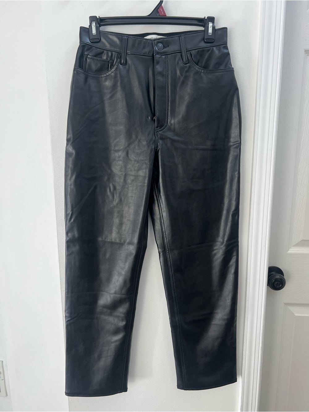 Abercrombie And Fitch Womens Black Vegan Leather Pant Size 28/6L